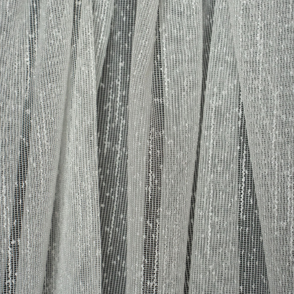 бял, 03