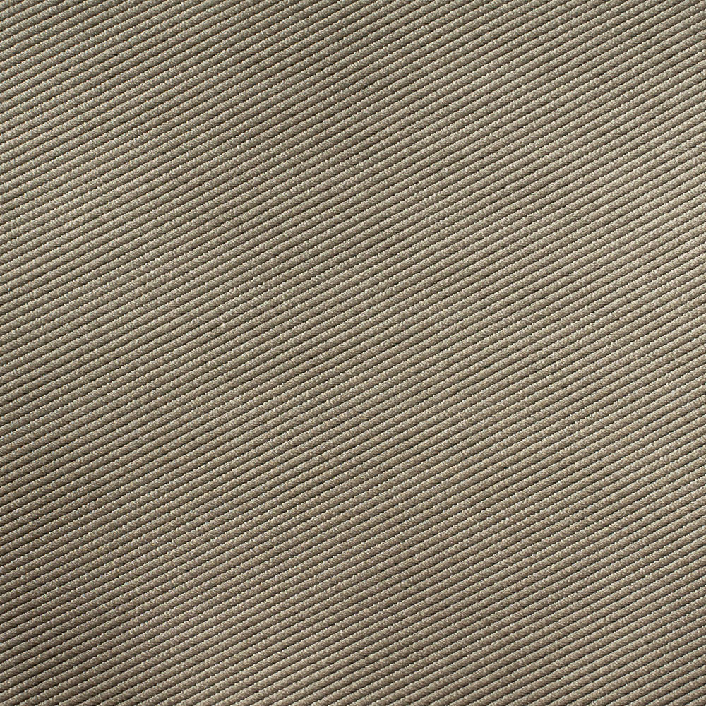 светло бежов, 3